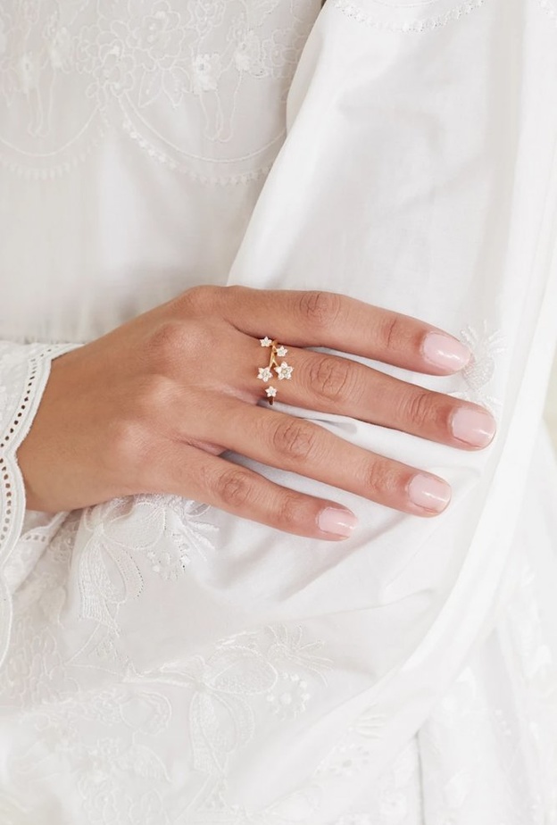 عبري عن التميز بخواتم خطوبة مبتكرة