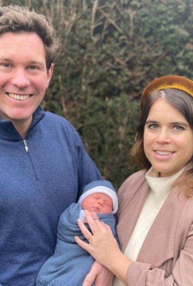 كيف اختلفت صورة طفل الأميرة يوجين بعد ولادته عن الصور الملكية التقليدية؟ 