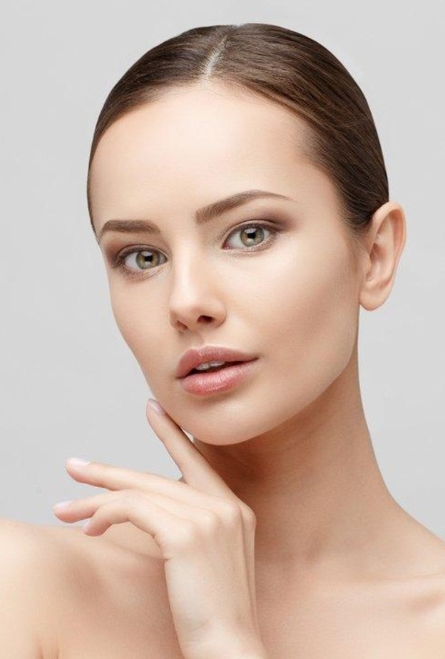 خلطات طبيعية لنضارة البشرة لإطلالة منعشة في يوم المرأة العالمي