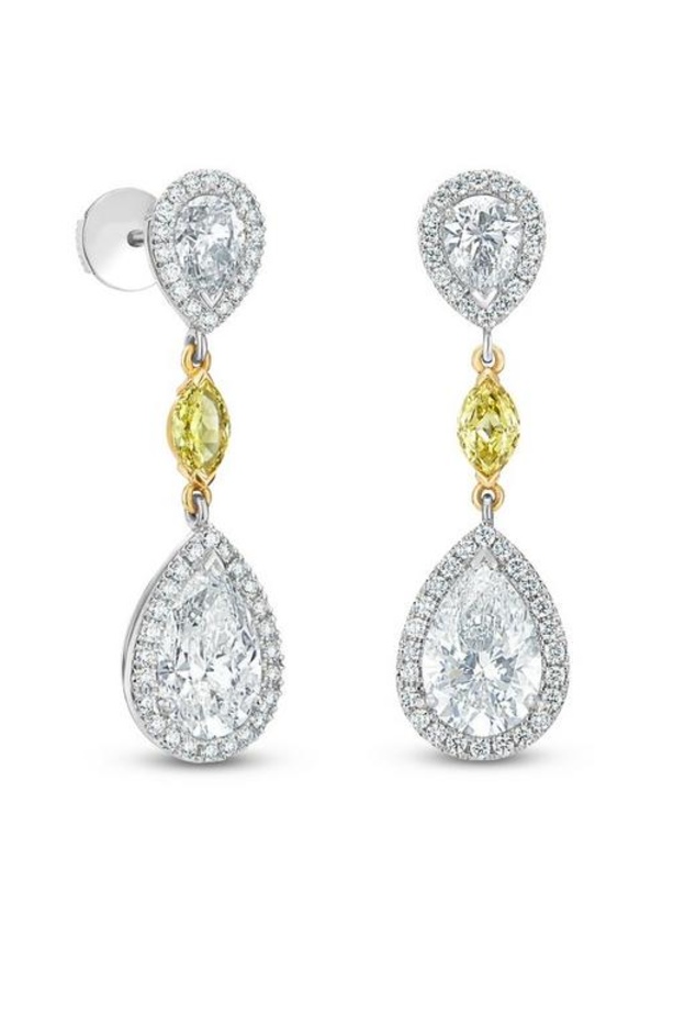  أقراط من دي بيرز De Beers