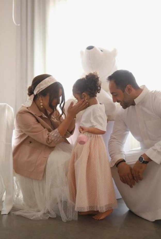 نجود الرميحي تقيم حفل بيبي شاور مع عائلتها بأجواء مميزة