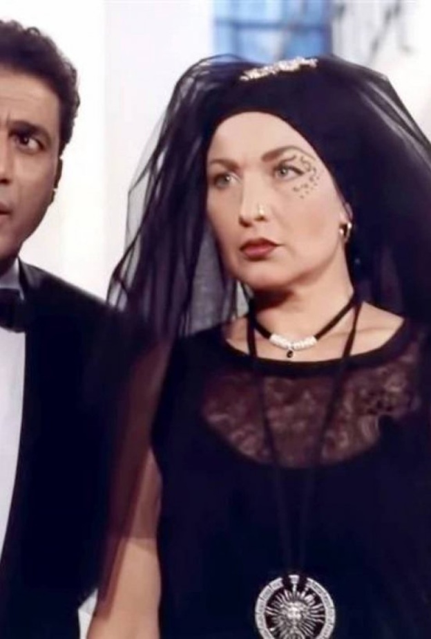 الفنانة رغدة رفضت الزواج من احمد زكي