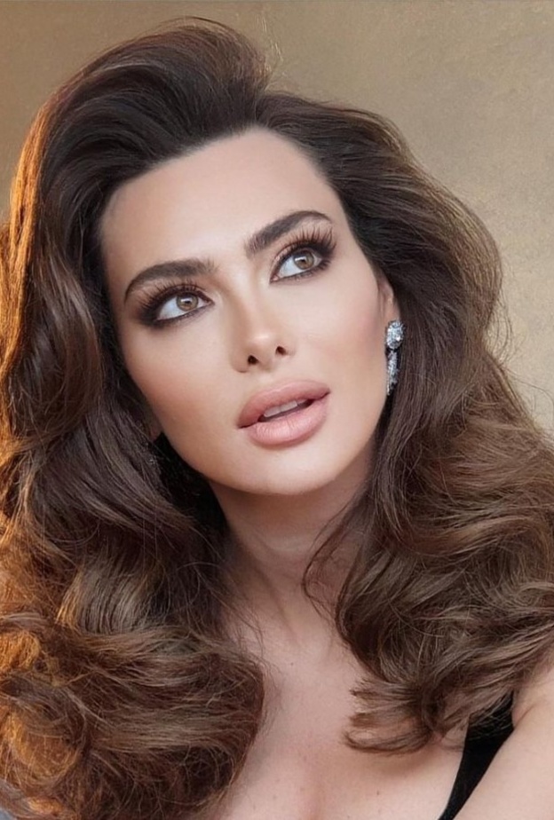 اطلالات النجمات 2021