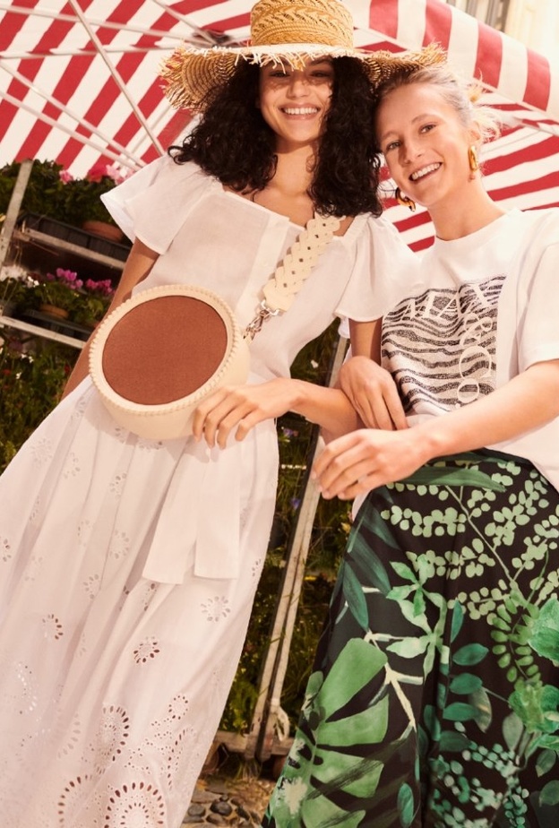 رموز الأسلوب الباريسي السهل والأنيق وسحر فريد من نوعه في جموعة MAX & Co.  