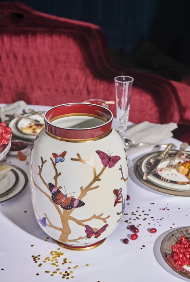 تاناغرا تحتفل بعيدها الأربعين في كل الشرق الأوسط 