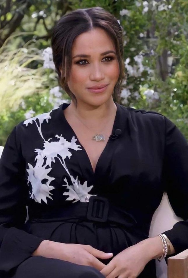 مجوهرات ميغان ماركل في المقابلة مع أوبرا