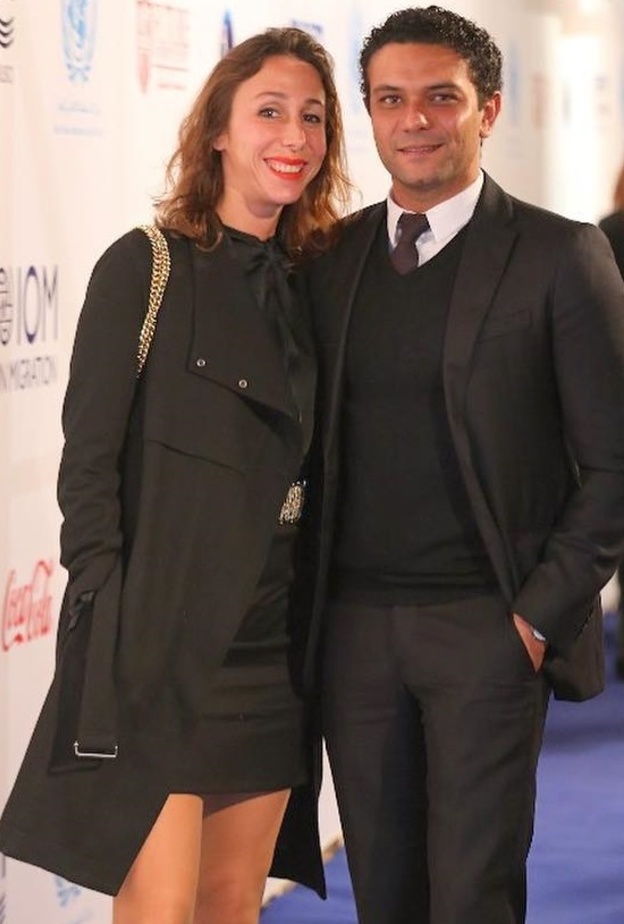 اسر ياسين وزوجته