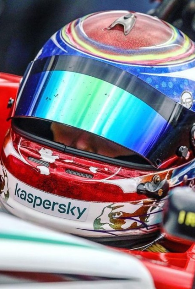 الملاكمة السعودية الواعدة رشا الخميس