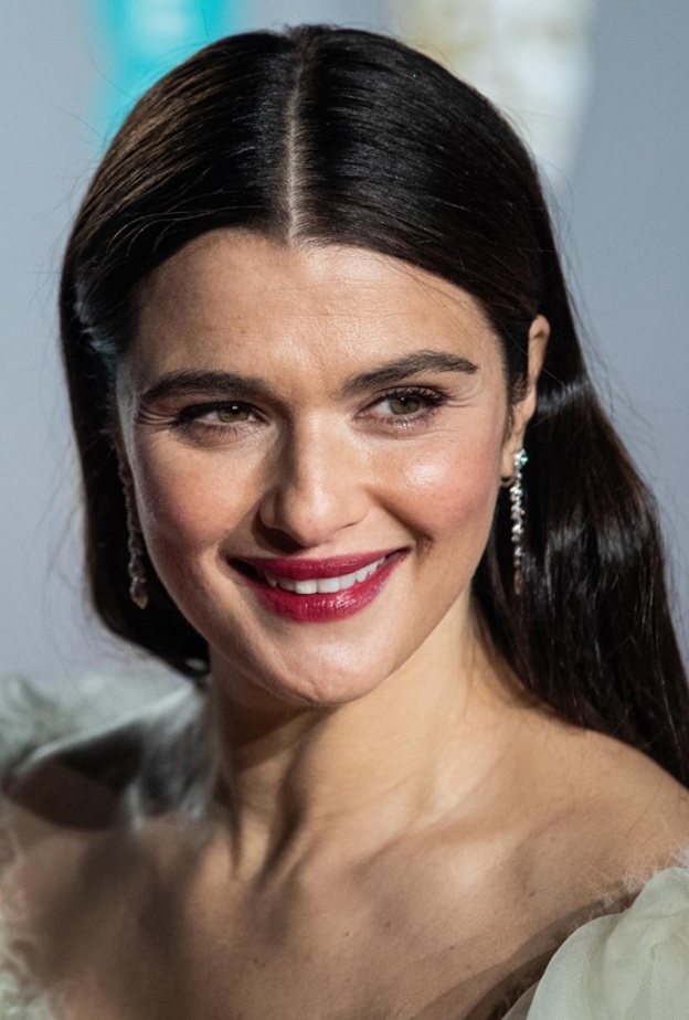  ألوان أحمر الشفاه بدرجات الأحمر الأنثوية