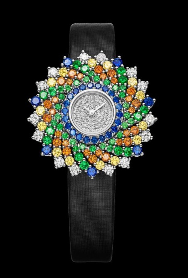 ساعة من هاري وينستون Harry Winston