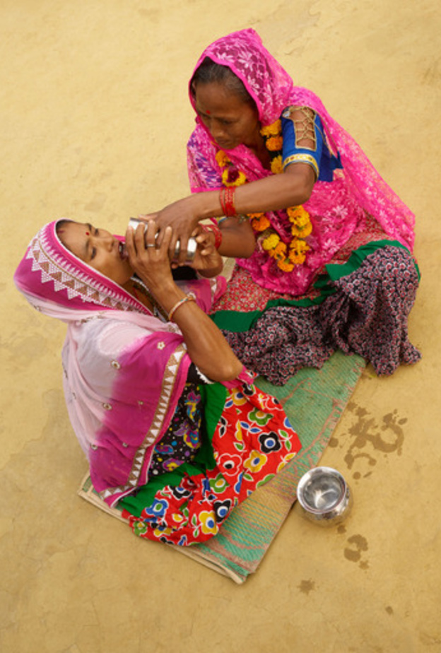 مبادرة دار Giorgio Armani العالمية لتوفير المياه النظيفة تعزّز التزامها بتوفير الوصول إلى المياه