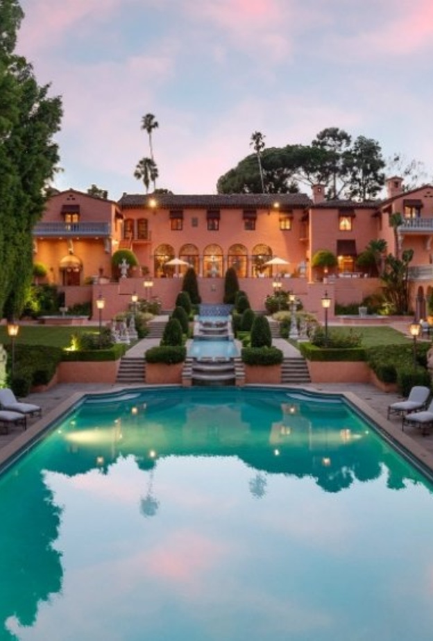  تاريخ تصميم وبناء منزل بيفرلي