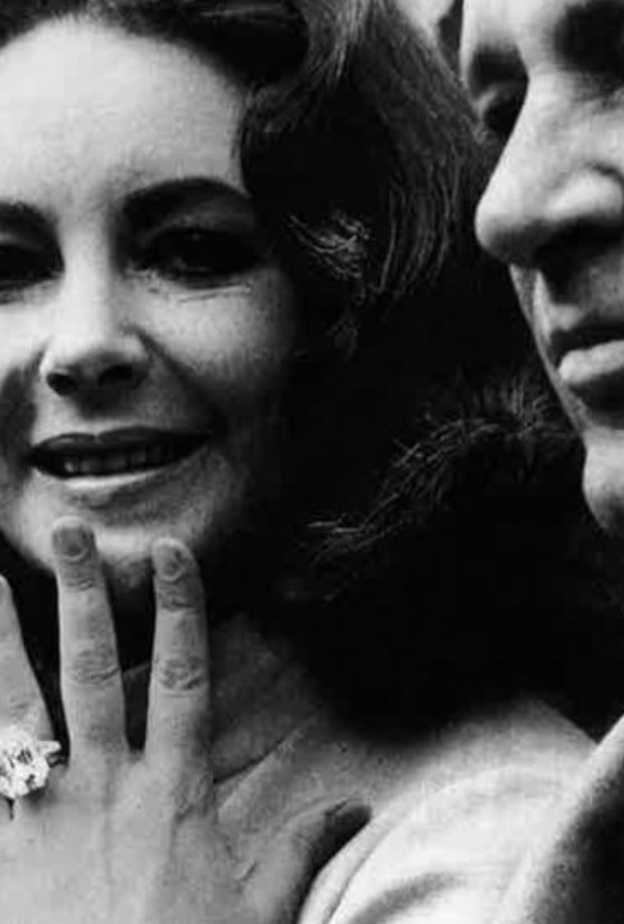  خاتم اليزابيث تايلور من ريتشارد بورتون