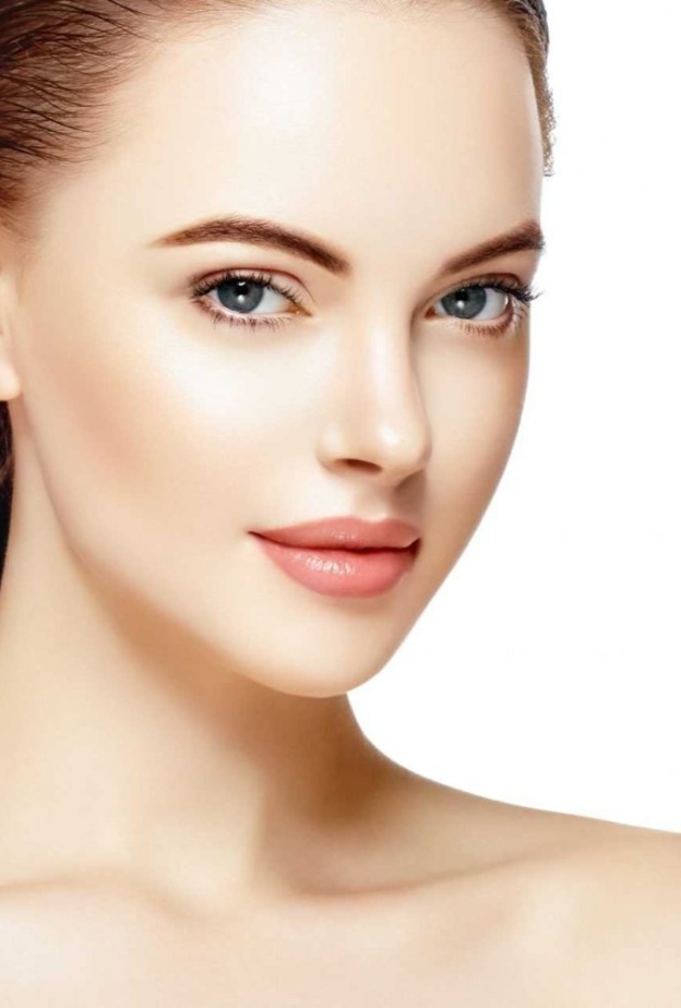  طرق العناية بالبشرة صباحاً قبل الخروج من المنزل