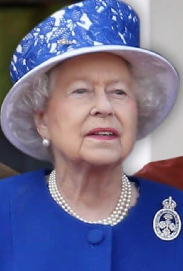 الملكة إليزابيث الثانية والأمير هاري