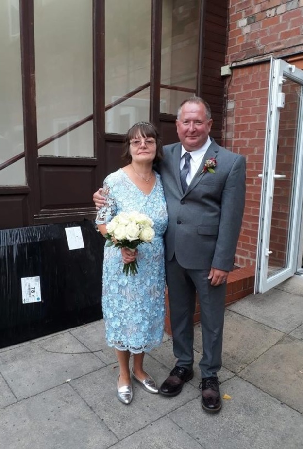 عروس تدعي الإصابة بالسرطان لتتخلص من نفقات حفل زفافها