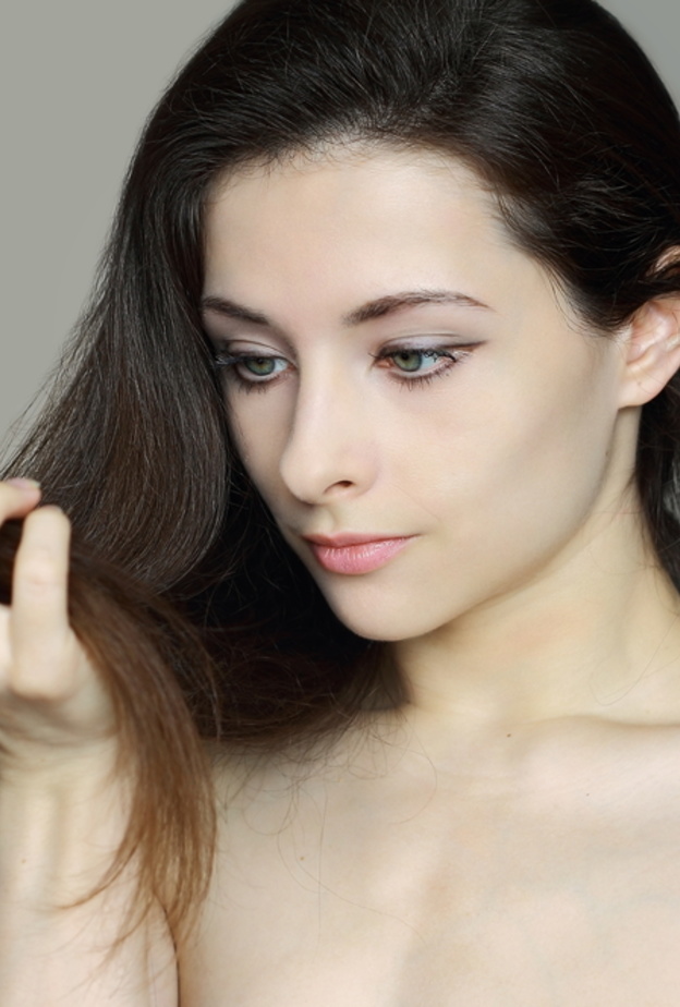 تخلصي من مشاكل شعرك قبل الزفاف بخلطات الثوم