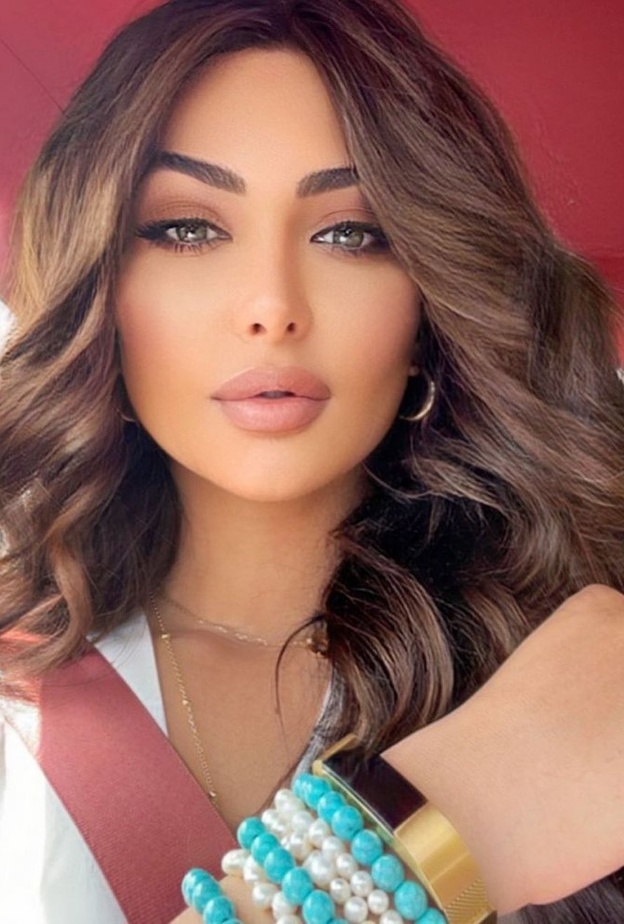 صور 4 نجمات لفتن الأنظار مؤخرا بشبههن مع نجمات أخريات