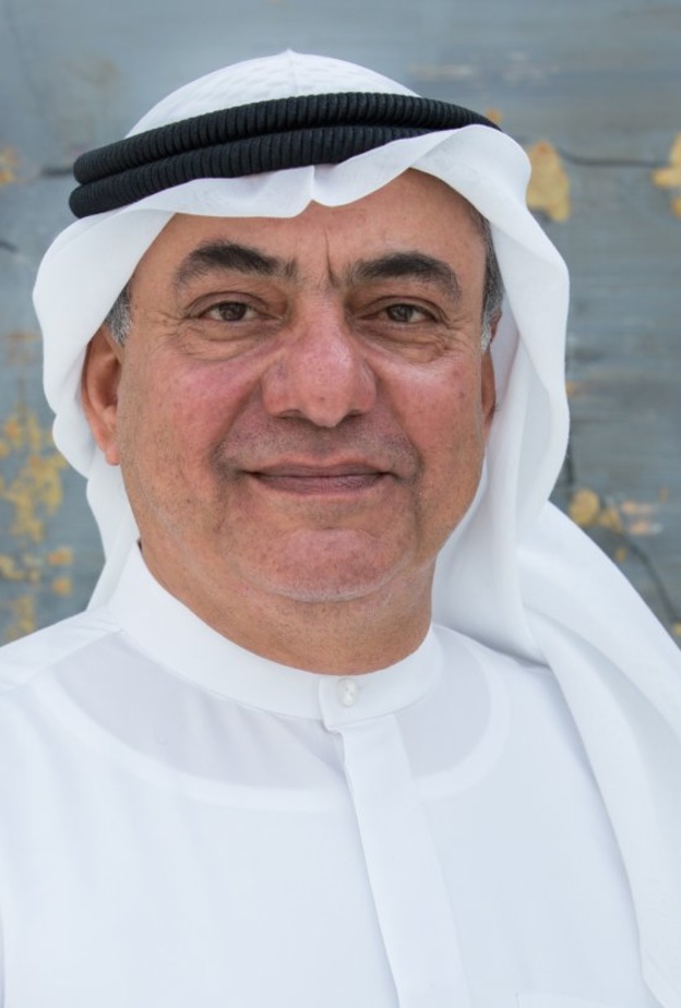 الفنان التشكيلي أحمد الأنصاري