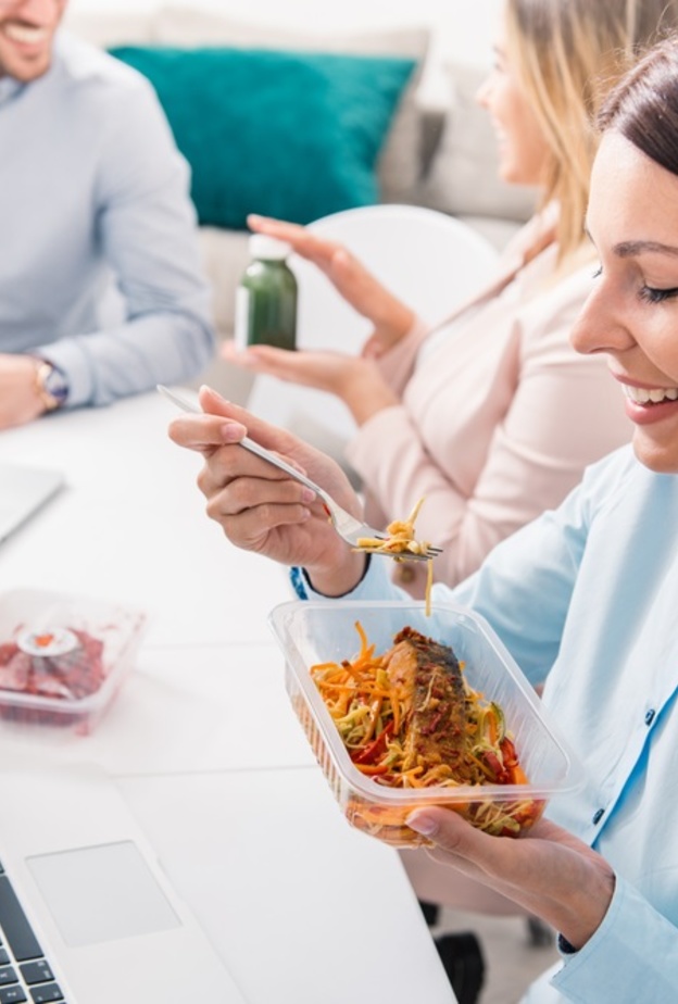 طبيعة العمل تحدد نوعية الغذاء المناسب