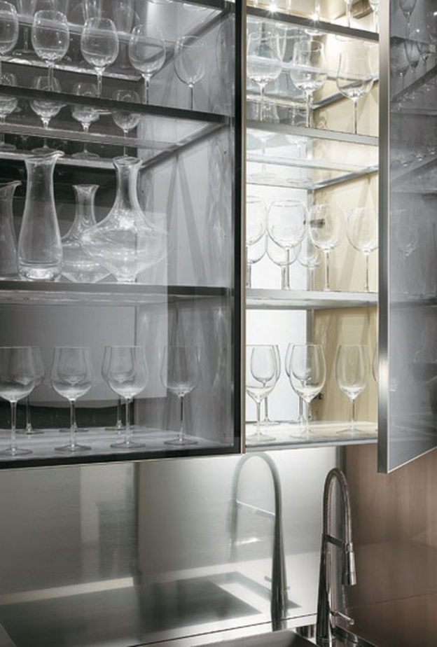  الزجاج الشفاف في تصاميم خزائن مطبخ مودرن