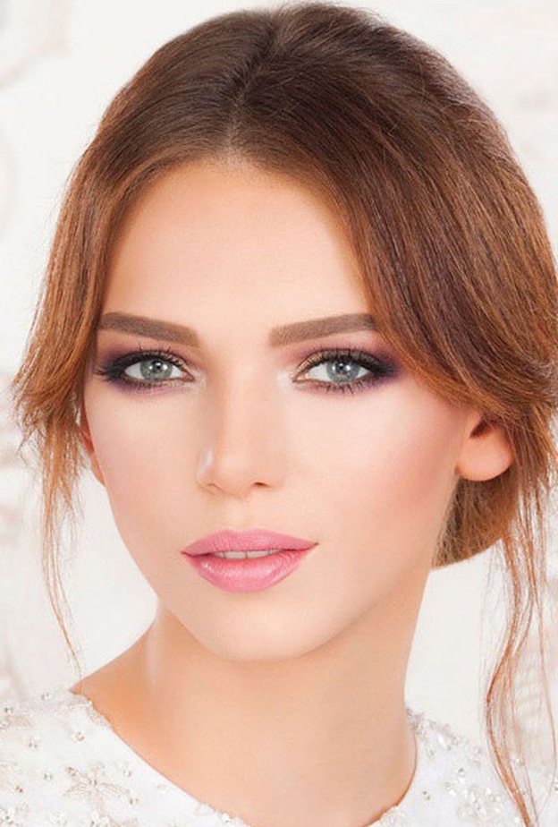 مكياج الزهري الهادئ لعيد الأم