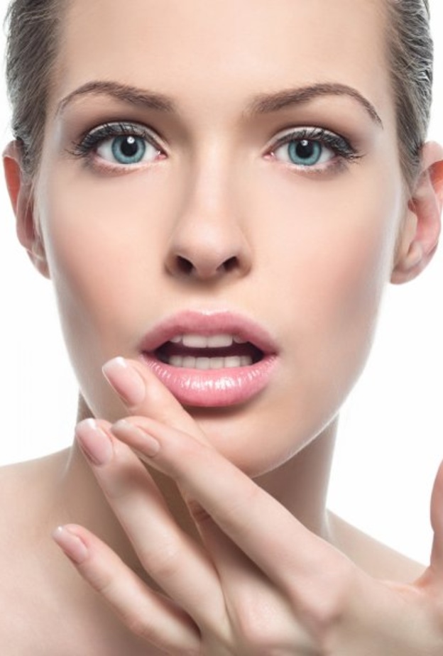 طرق الحصول على شفاه ممتلئة