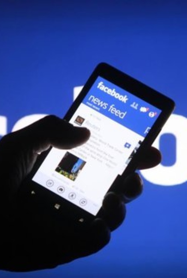  فيسبوك تضيف تصنيفا للمنشورات التي تناقش لقاحات كورونا