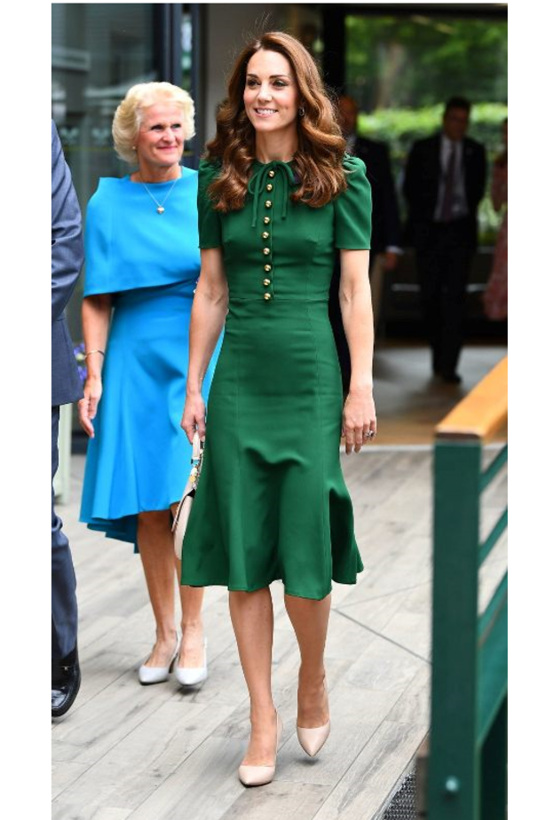 إطلالة كيت بفستان أخضر من  Dolce & Gabbana