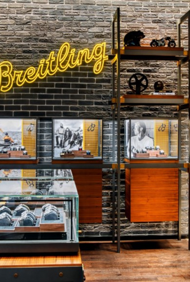 بريتلينغ تفتتح بوتيكاً جديداً بأسلوب صناعي أنيق في الخُبر