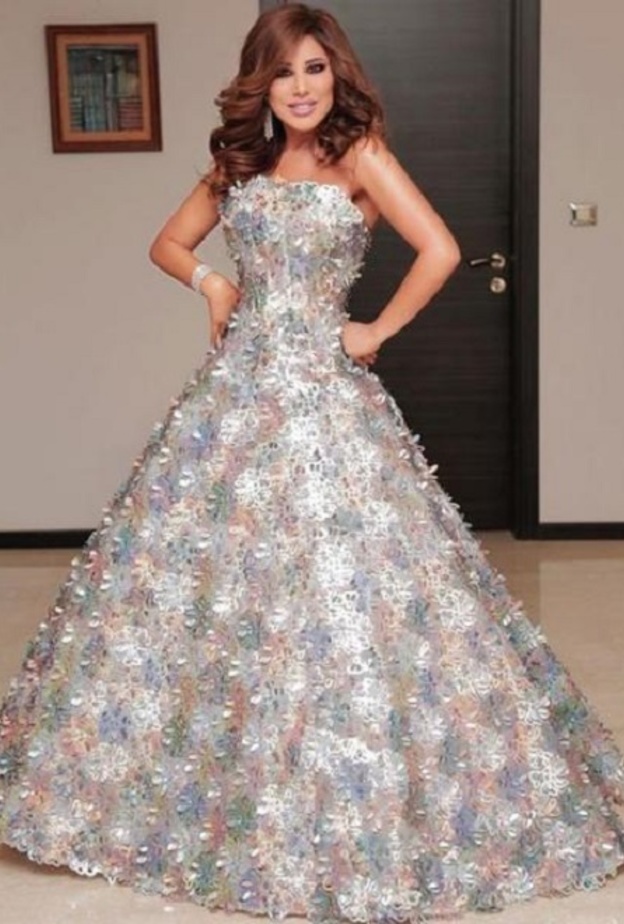 فساتين خطوبة ملونة من رامي قاضي