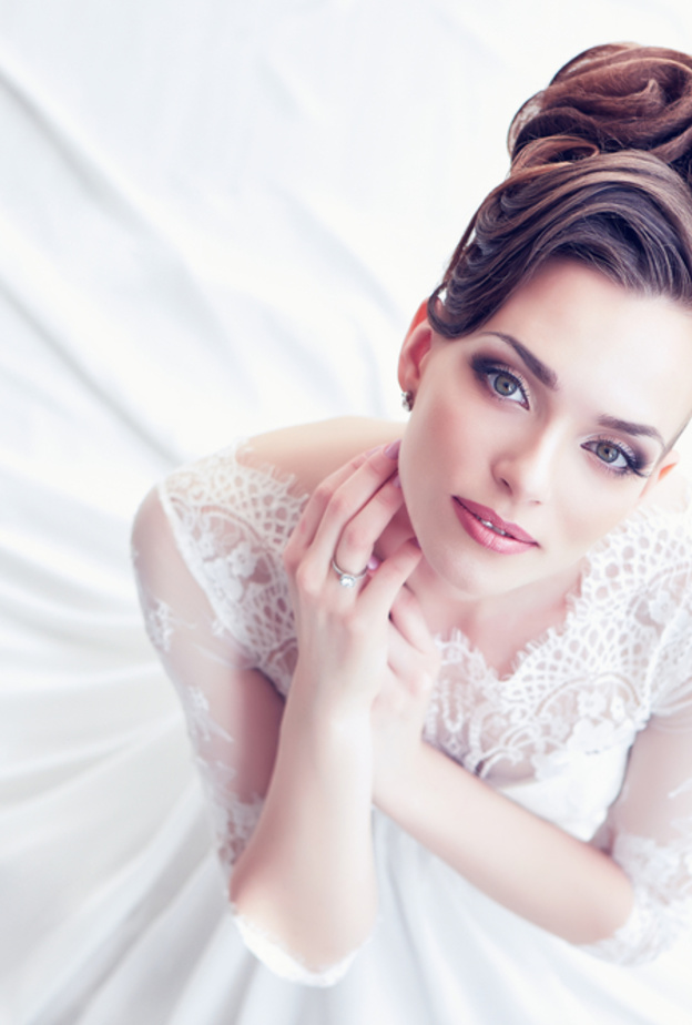 عالجي مشكلة الهالات السوداء قبل الزفاف