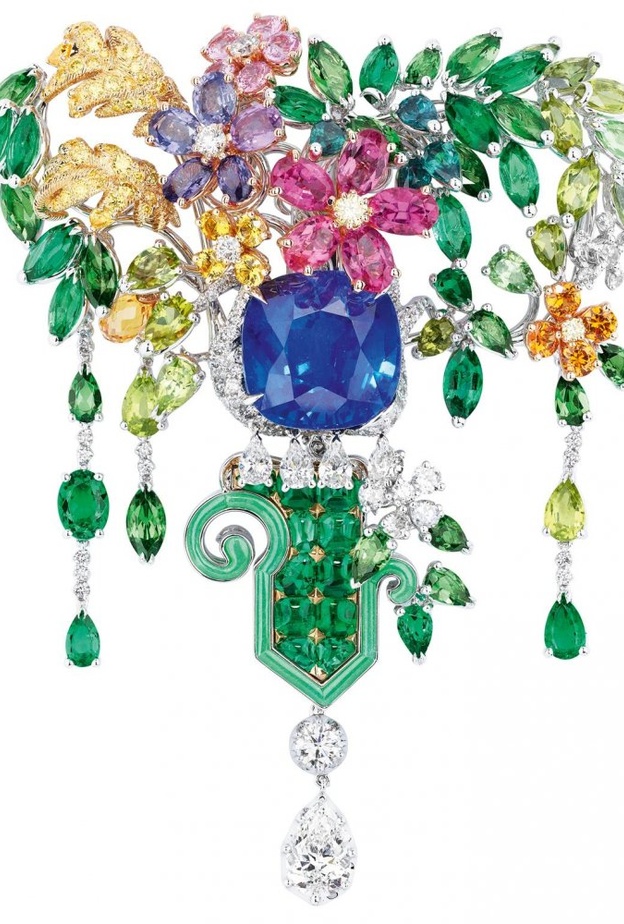  بروش من ديور Dior