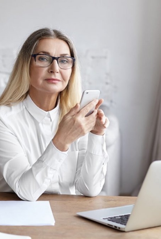 أنشطة فكرية واجتماعية تقي النساء من الخرف