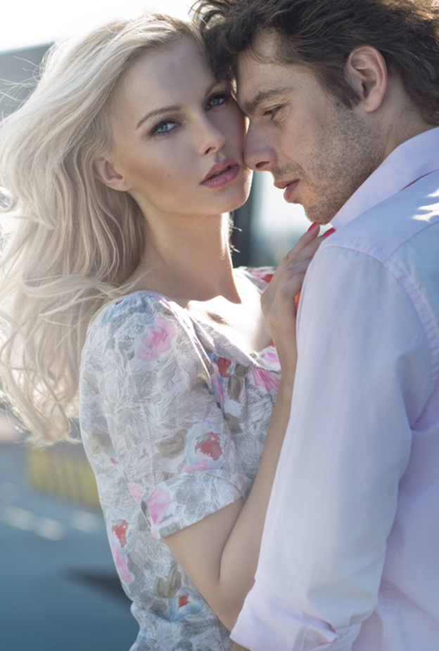 لهذه الأسباب قد تجد المرأة المثالية صعوبة في العثور على شريك الحياة