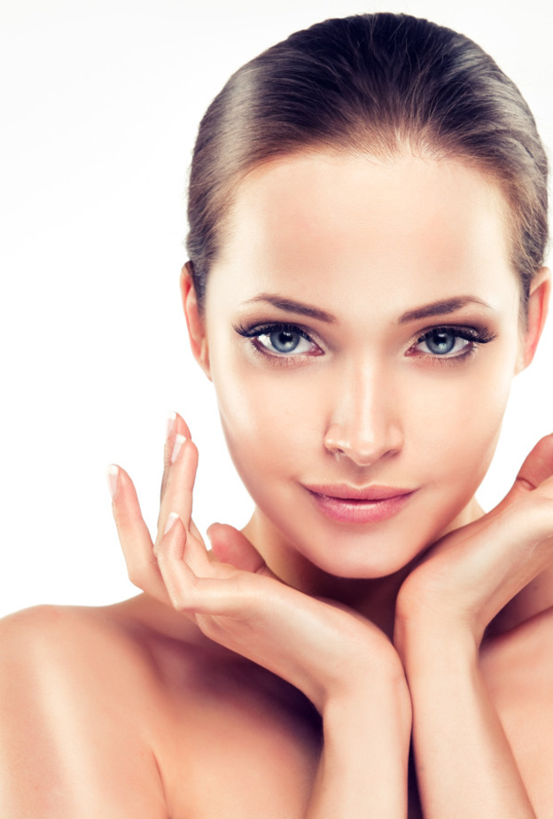 أفضل ماسكات طبيعية تحتاجها البشرة مع بداية فصل الربيع