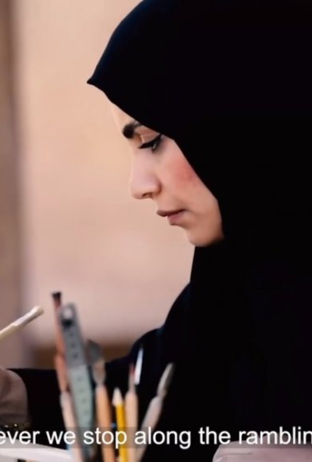 الفنانة الإماراتية فاطمة سالمين إبداع فني لفنانة متكاملة