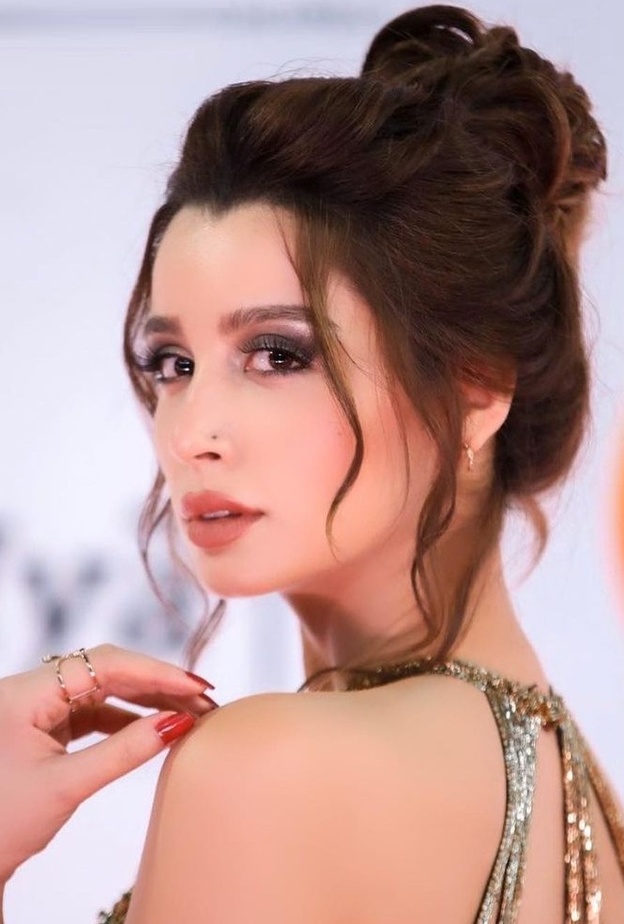 سارة التونسي 2021