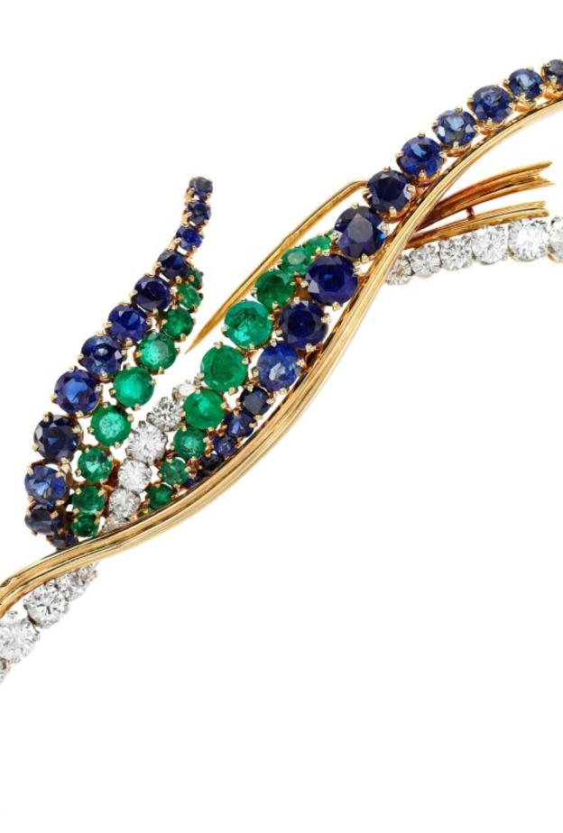  بروش كلاسيكي من فان كليف أند أربلز