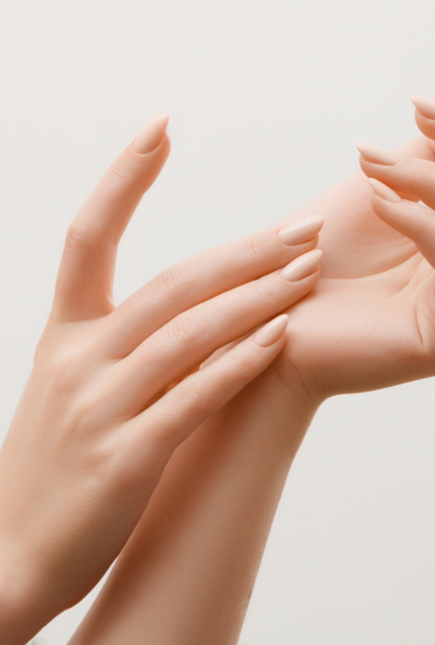  طريقة عمل كريم لتبييض اليدين باستخدام لبن الزبادي تساهم في تحسين صحة جلد اليدين على الدوام