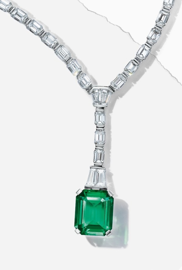 قلادة من تيفاني اند كو Tiffany & Co