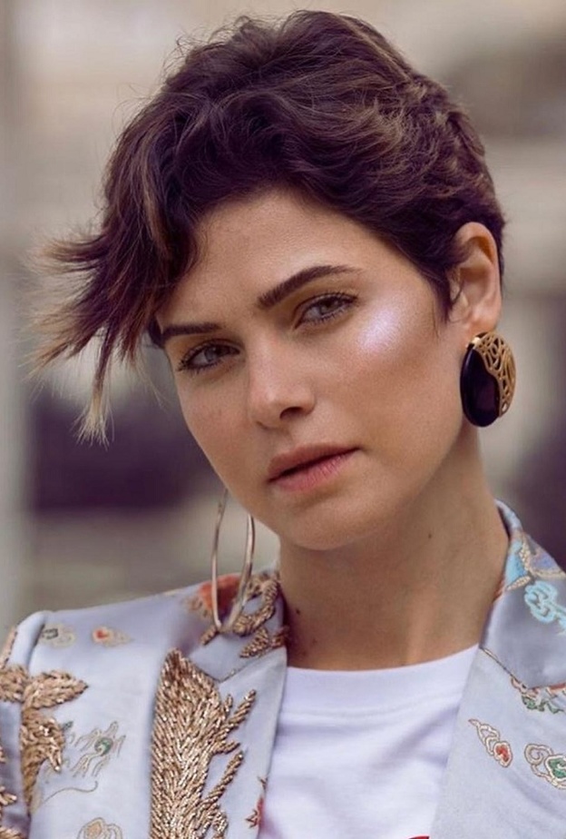  تسريحات شعر قصير بأسلوب يسرا اللوزي