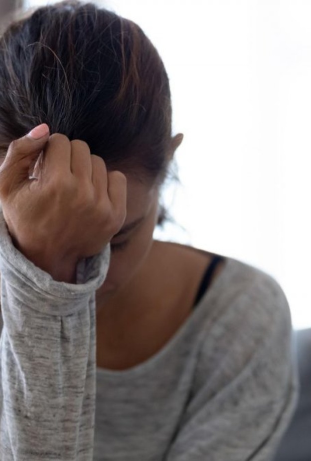 هل آثار فيروس كورونا على الصحة النفسية تسبب الاكتئاب وتدفع للانتحار