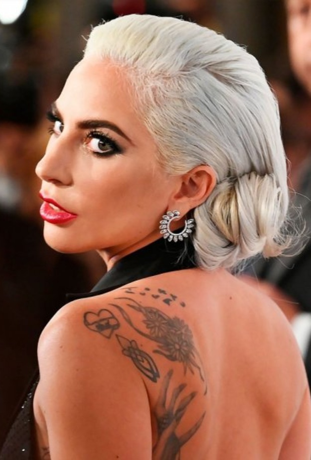 أقراط ليدي غاغا من ميسيكا Messika