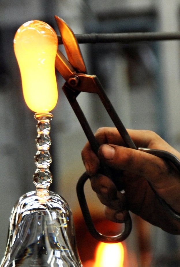 مصنع سانت لويس الأقدم في فرنسا بمجال صناعة الكريستال