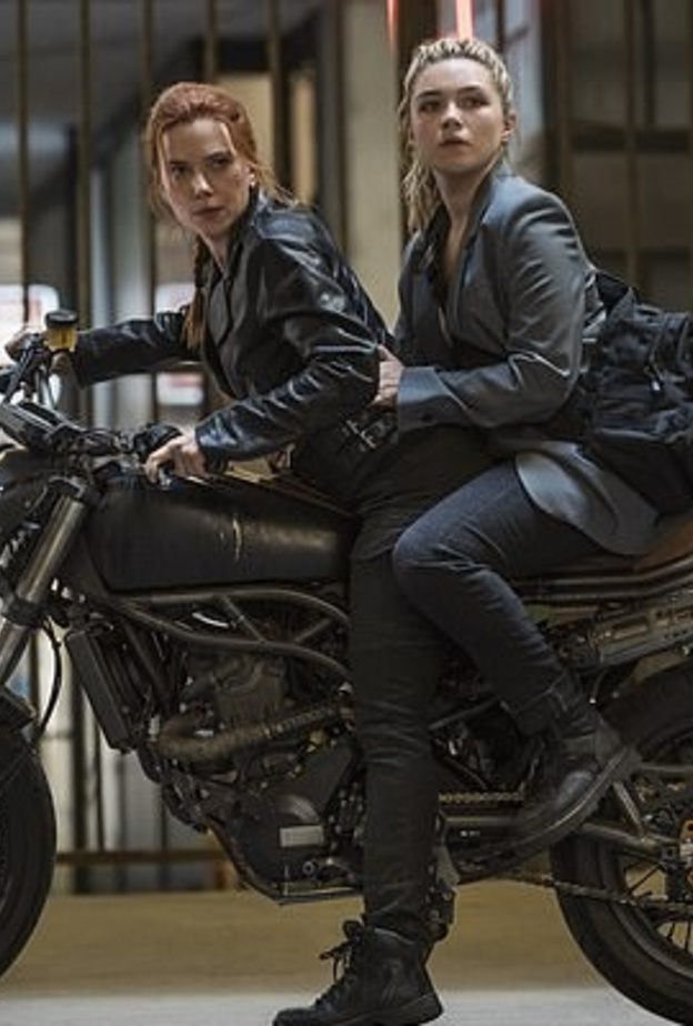 سكارليت جوهانسون و فلورنس بوغ