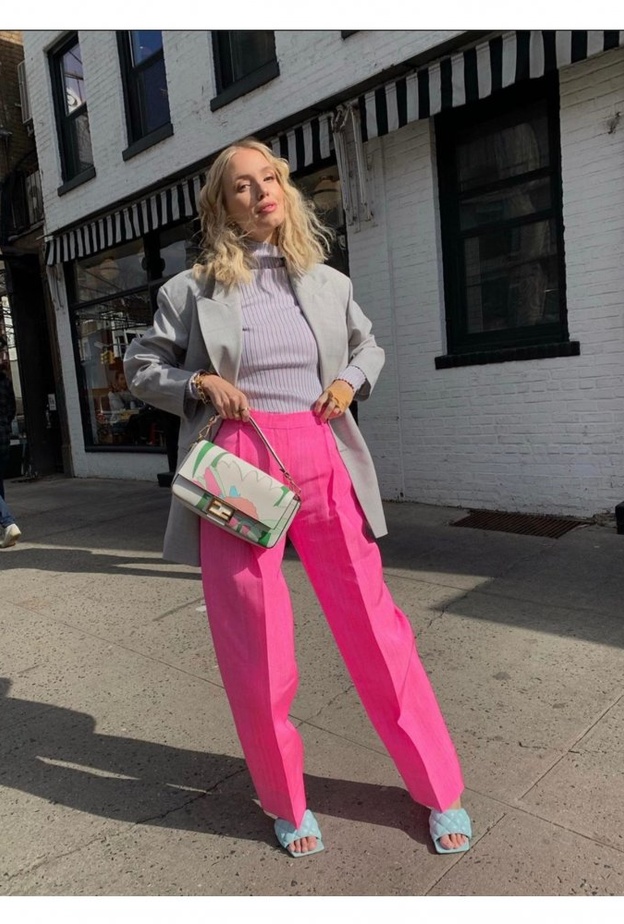  افكار تنسيق البنطلون الزهري لاطلالة ربيعية ناعمة وعصرية