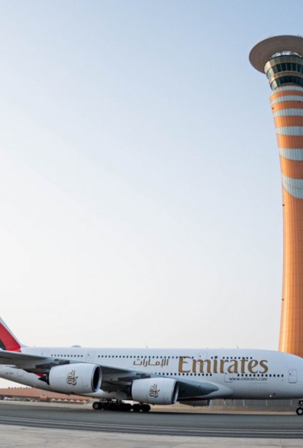 طيران الإمارات أول ناقلة تشغل طائرة A380 إلى المبنى 1 بمطار الملك عبد العزيز الدولي