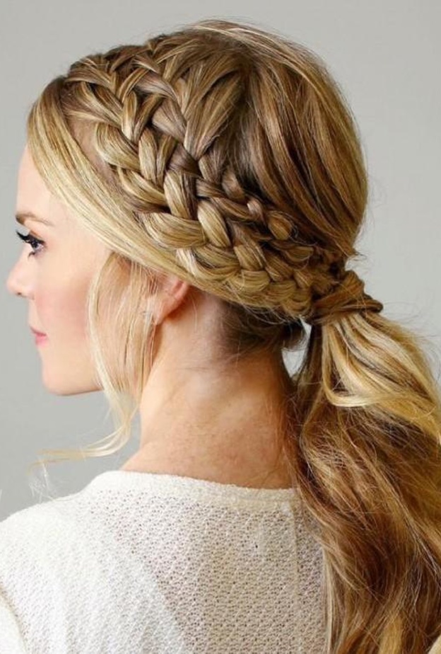 طريقة عمل تسريحات ضفائر للشعر القصير