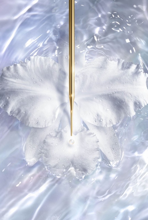 Radiance Essence-in-lotion جوهر الإشراق من Guerlain